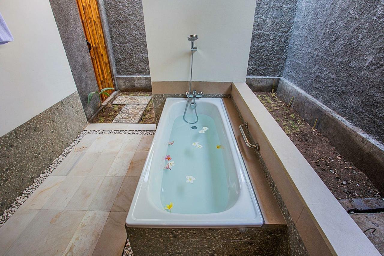 Ambengan Private Villas Toyapakeh Екстериор снимка